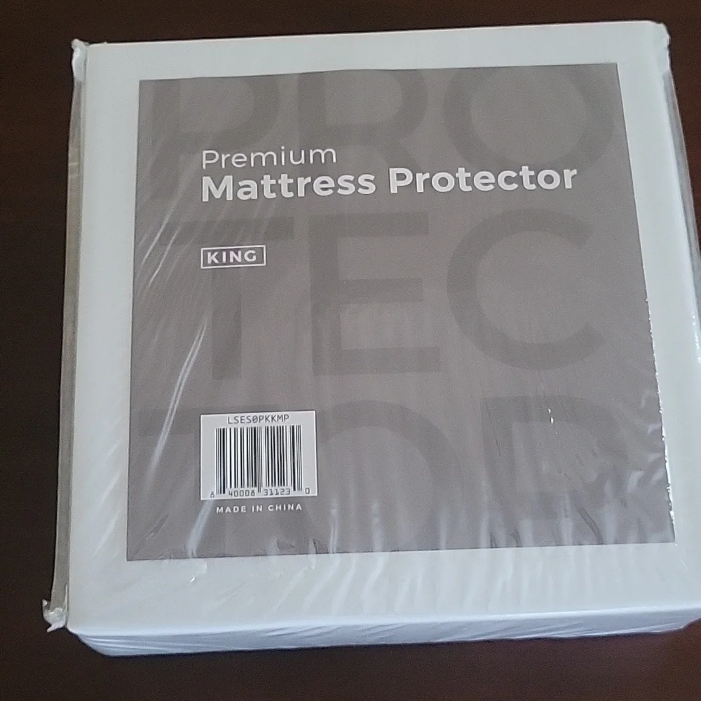 Mattress protector